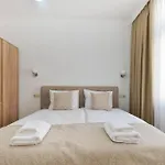 Apartment Central *